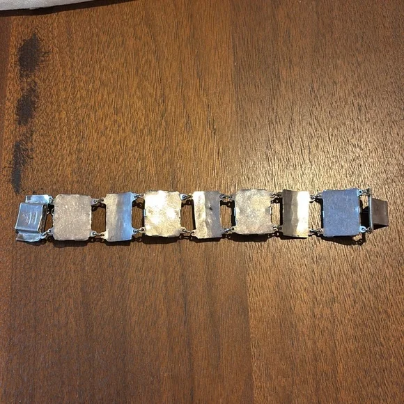 Vintage 1960s or 1970s Mexican silver and green jade colored bracelet
